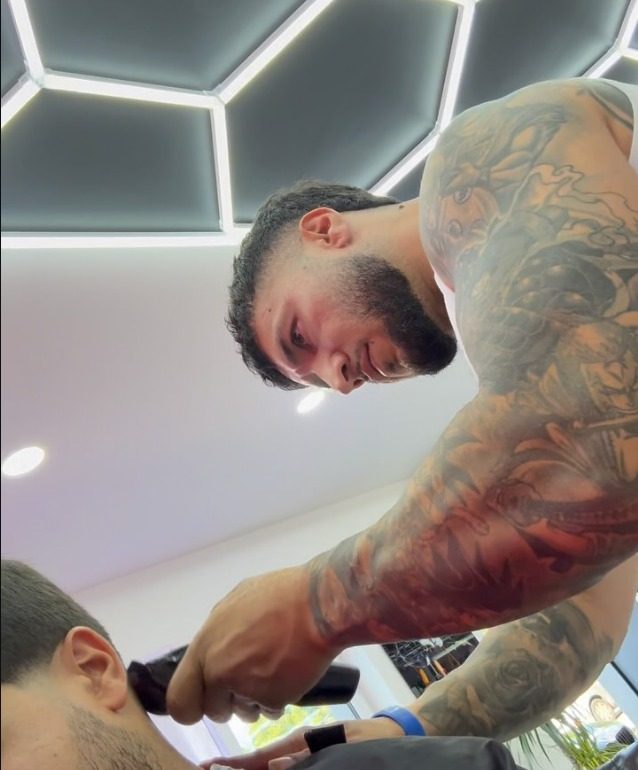 Twins Barbershop